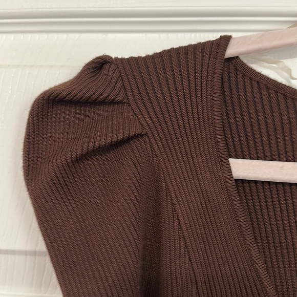 Say what brown top size Large - Picture 4 of 5